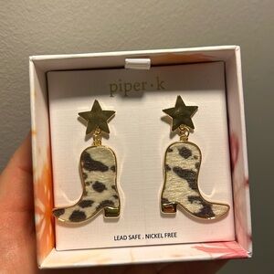 Cowgirl Boot Earrings 👢🤠